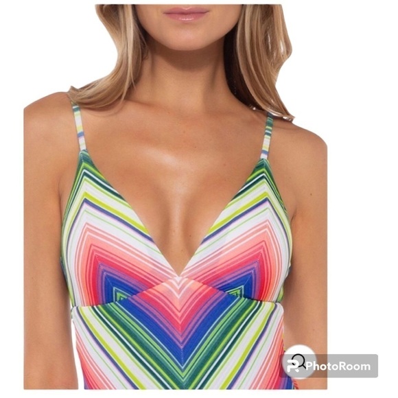 Becca by Rebecca Virtue Santa Catarina Abigail Chevron Tassels One-Piece Size L - Picture 9 of 16